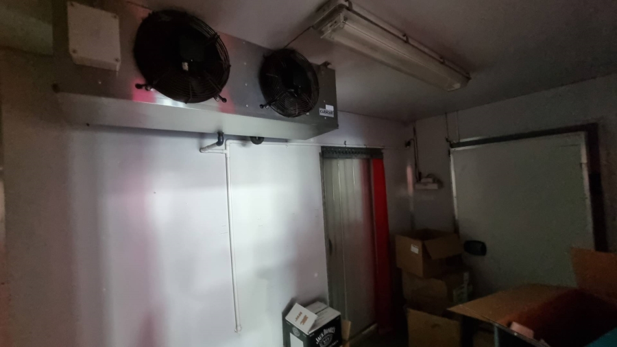 To Let Commercial Property for Rent in Woodstock Western Cape